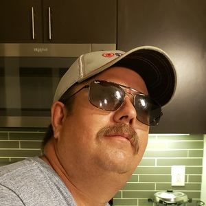 Meet your Posher, Eduardo